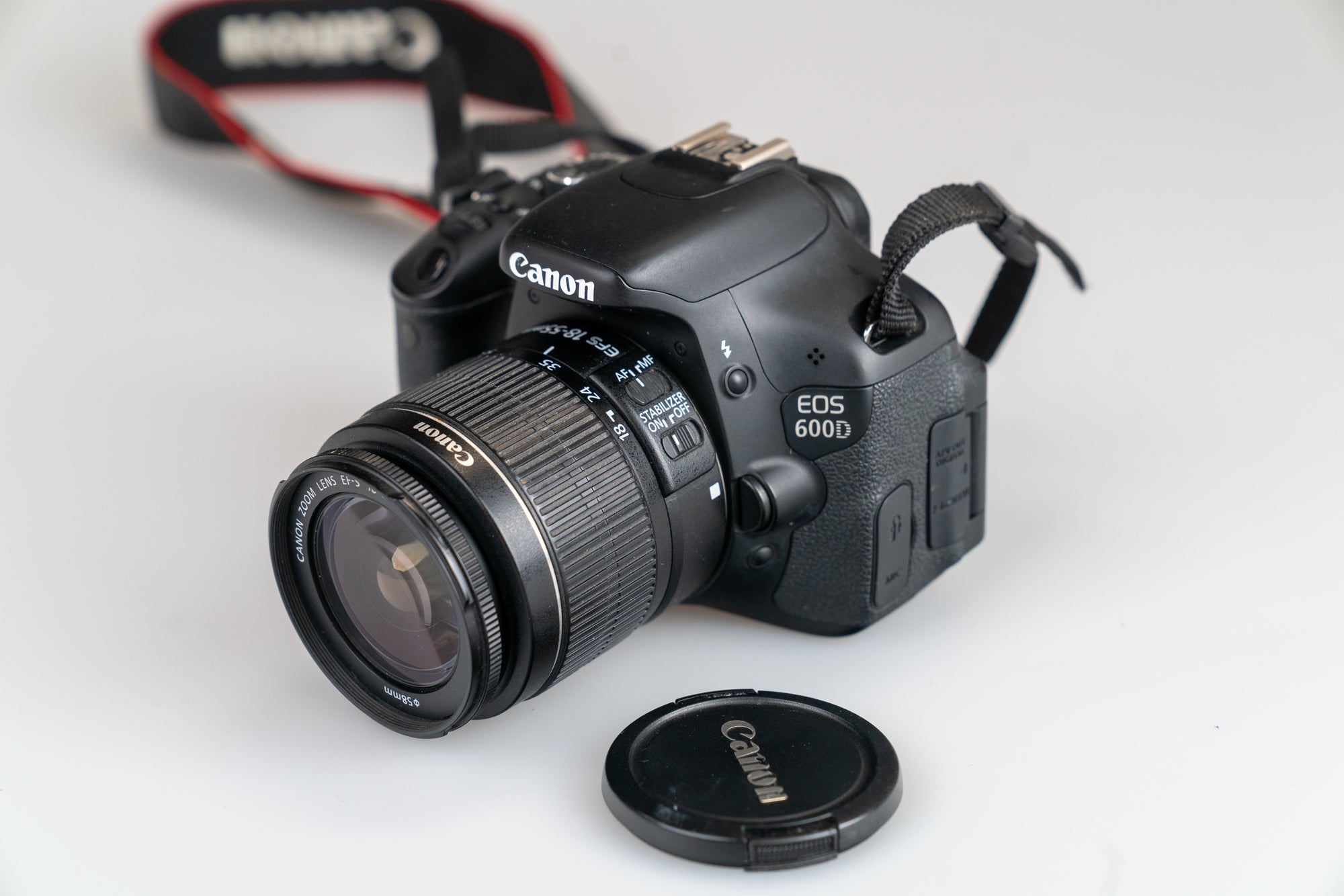 Canon EOS 600D – Kit med lader