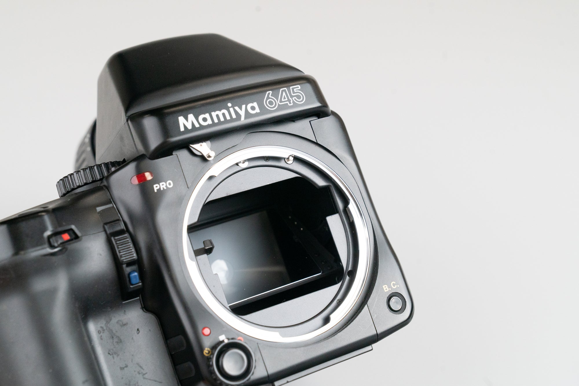 Mamiya 645 Pro – kit i koffert