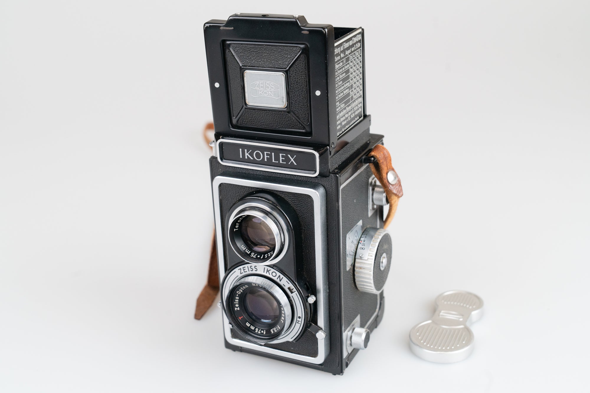 Ikoflex Zeiss Ikon TLR – klassisk toøyd speilrefleks