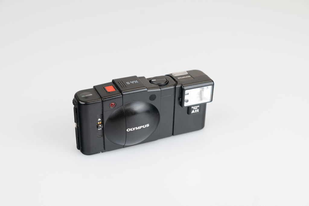 Olympus XA2 med A11-blitz