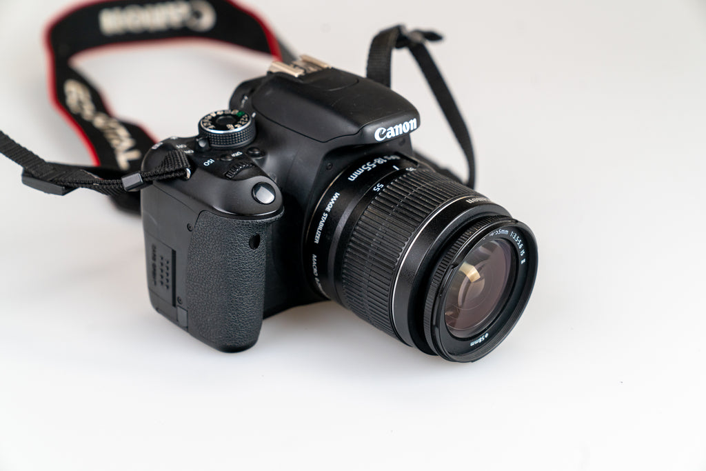 Canon EOS 600D – Kit med lader
