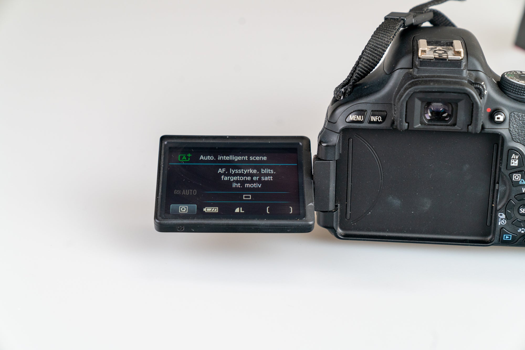 Canon EOS 600D – Kit med lader