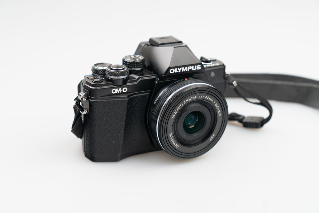 Olympus OM-D E-M10 Mark II med 14–42mm f/3.5–5.6
