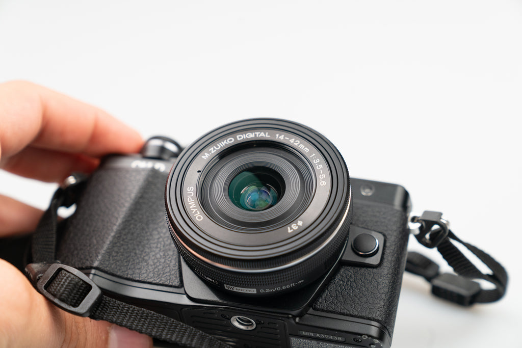Olympus OM-D E-M10 Mark II med 14–42mm f/3.5–5.6