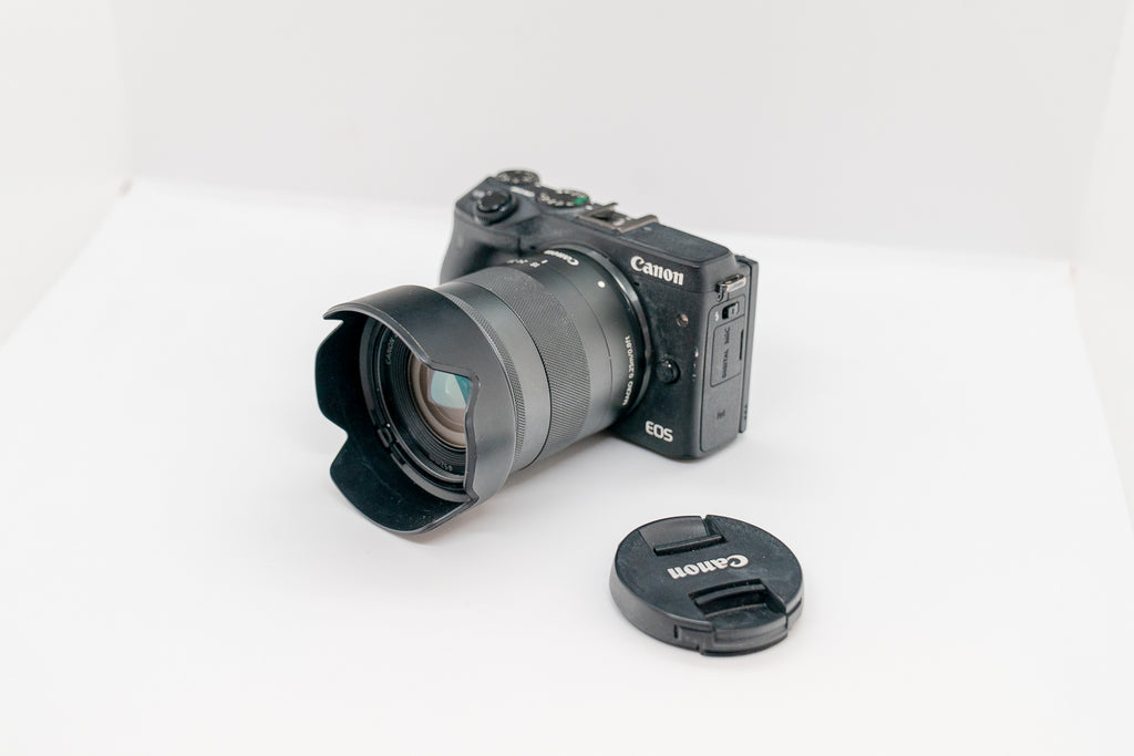 Canon M3 systemkamera + 2 objektiver