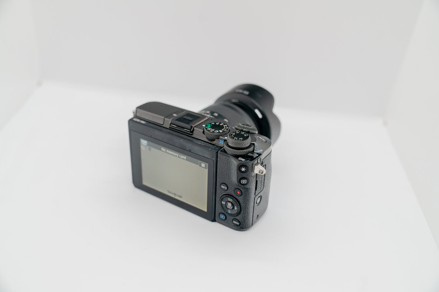 Canon M6 systemkamera + 4 objektiver