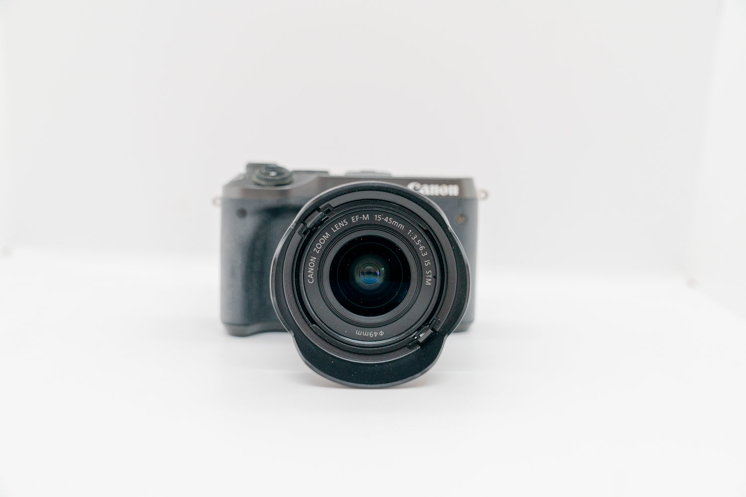 Canon M6 systemkamera + 4 objektiver