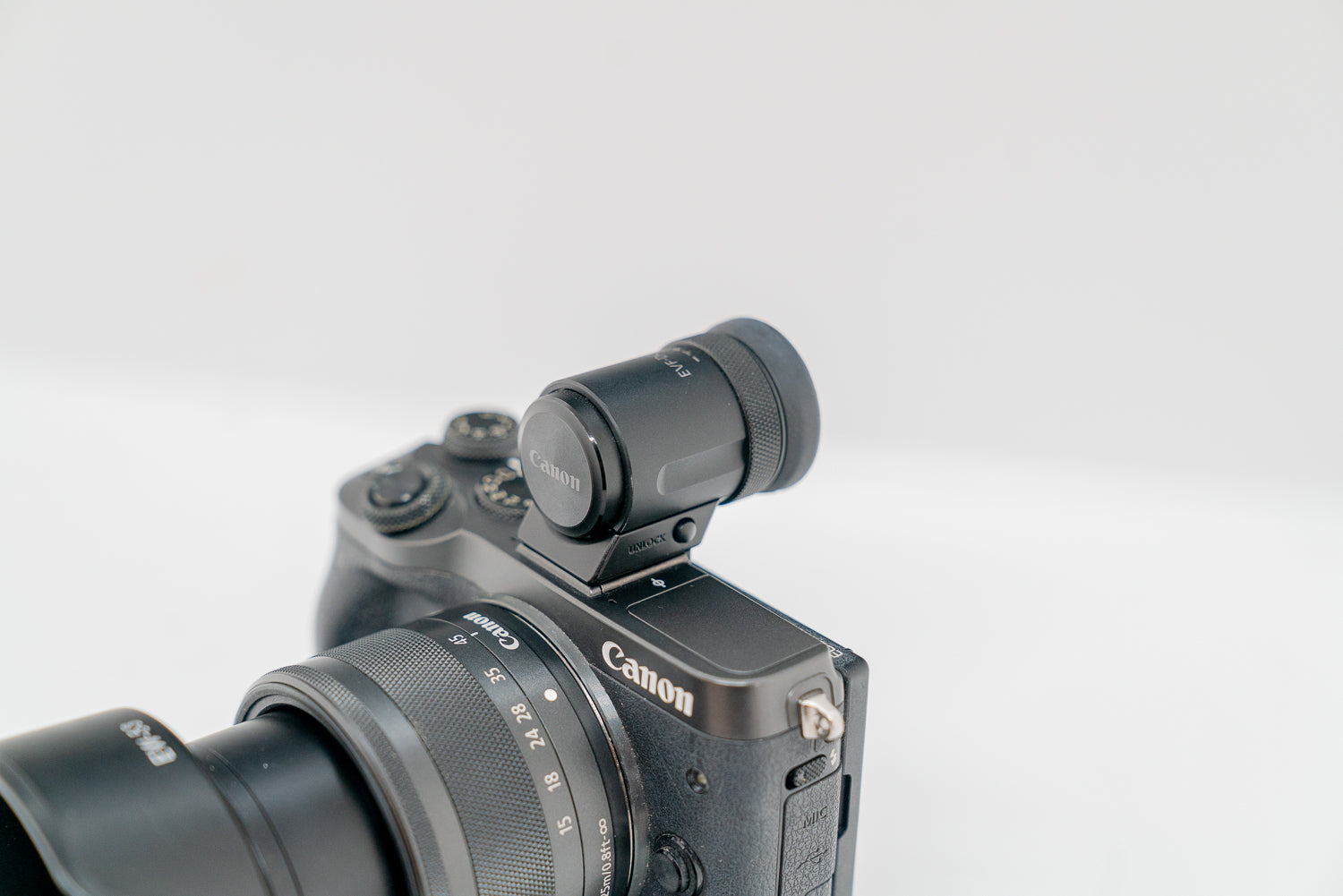 Canon M6 systemkamera + 4 objektiver